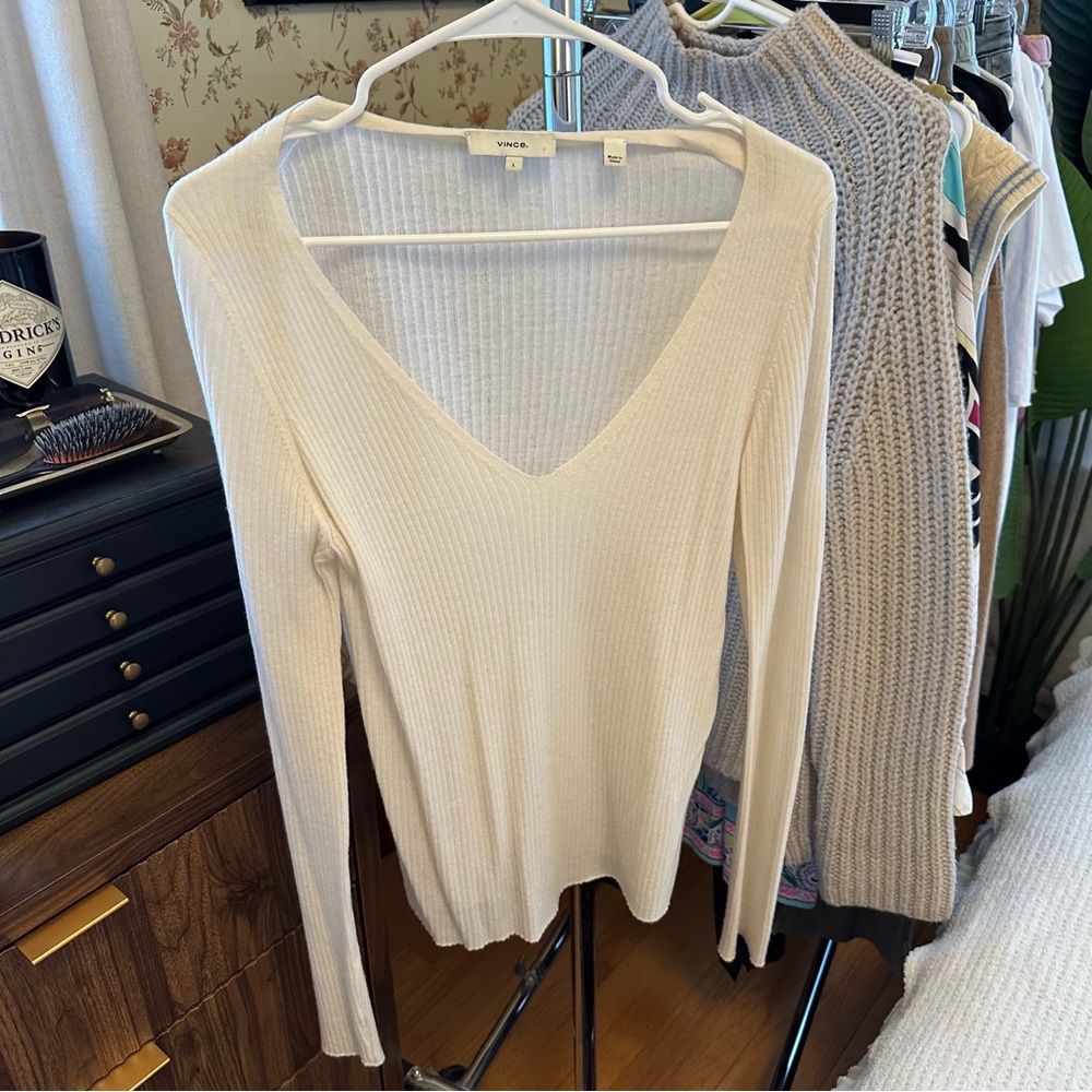 Vince cream cashmere sweater sz L